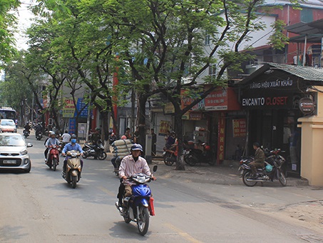 cua hang thuc pham bo duong nutri vn tren pho doi can