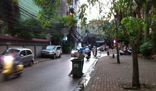 cua hang thuc pham bo duong nutri vn tren pho doi nhan